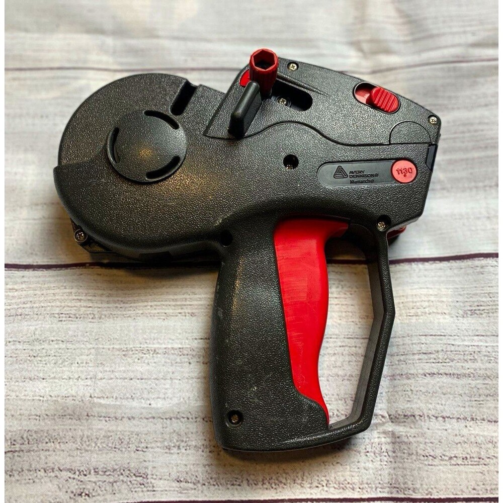 Avery Dennison Monarch 1130 1-Line Manual Portable Label Gun Black/Red